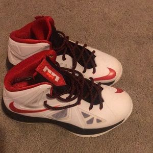 Lebron Retro